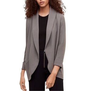 Wilfred Aritzia Gray Blazer with Notched Lapels - Size 4 - fits Med